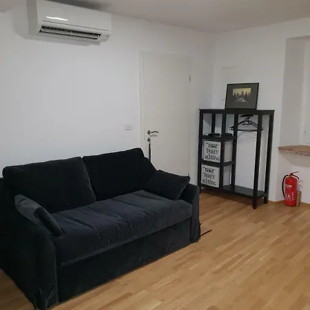 45m² 1 slaapkamer, 1 privé badkamer Appartement in Izola Buitenkant foto
