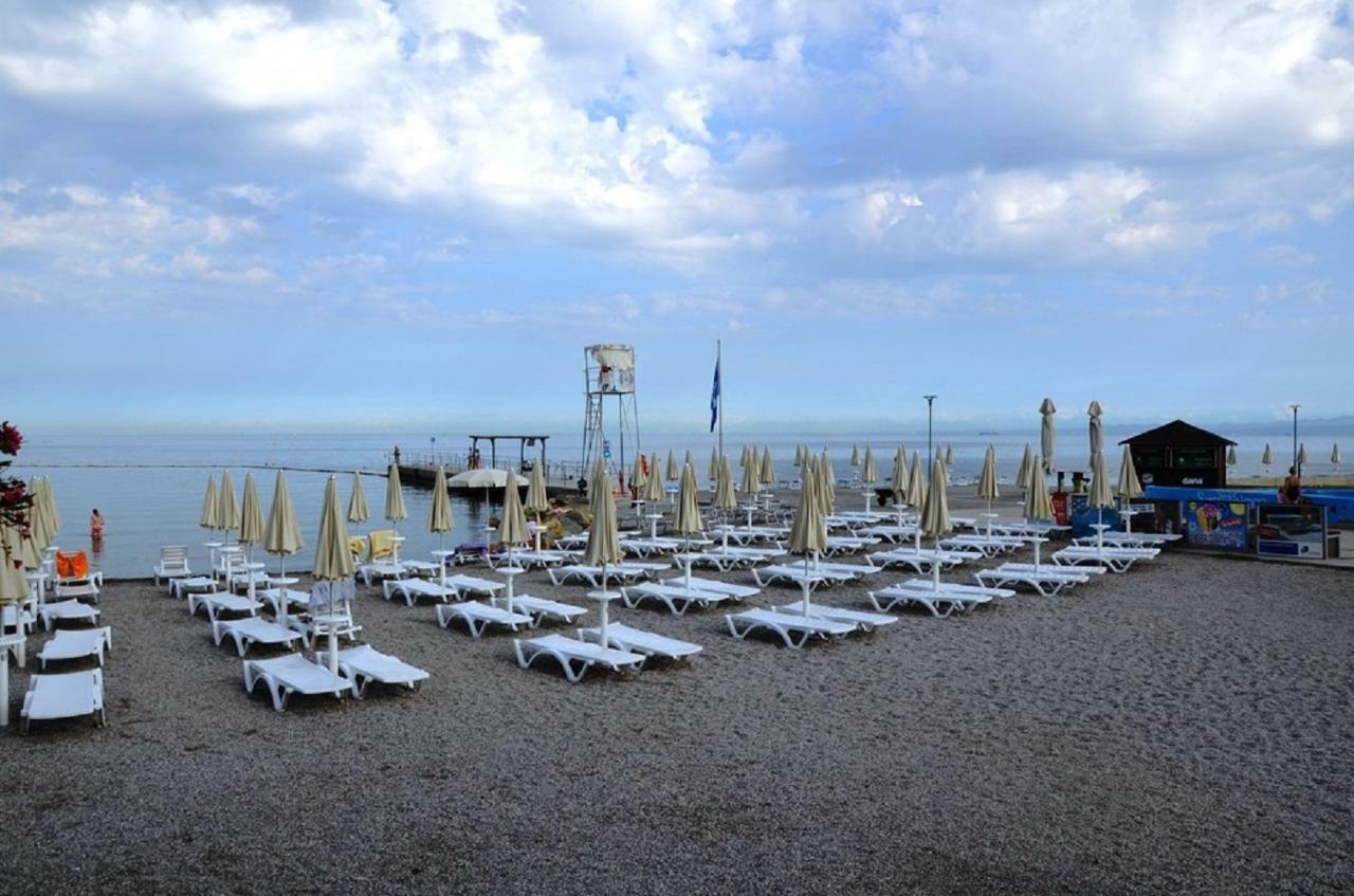 Stone Izola